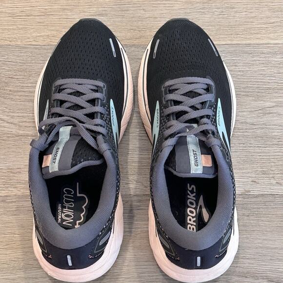 Brooks Women's Black and White Sneakers - Picture 8 of 11